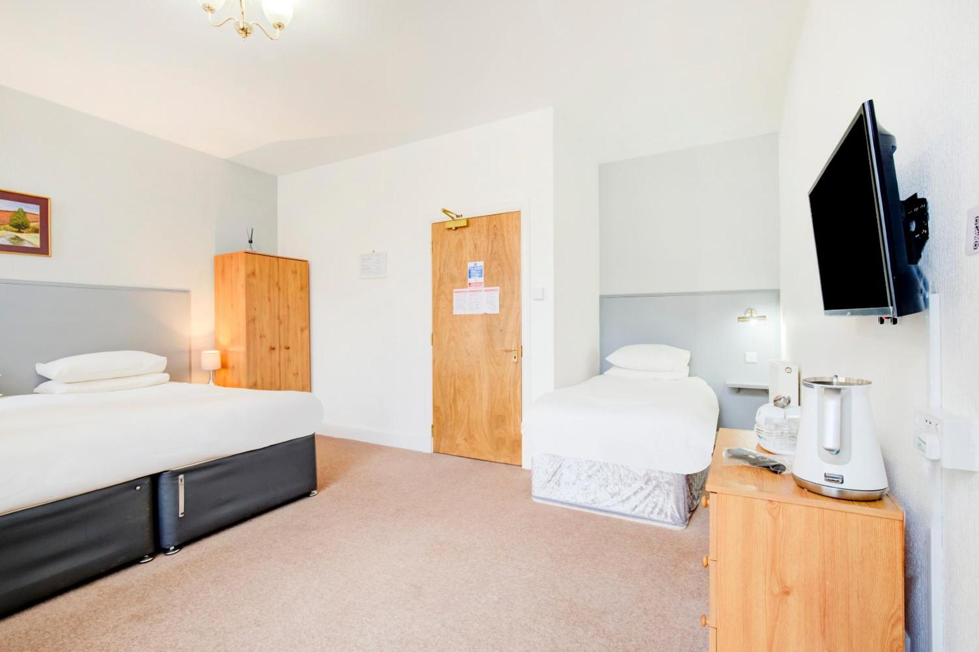 Oyo Eastbank Hotel, Speyside Scotland Rothes Ngoại thất bức ảnh
