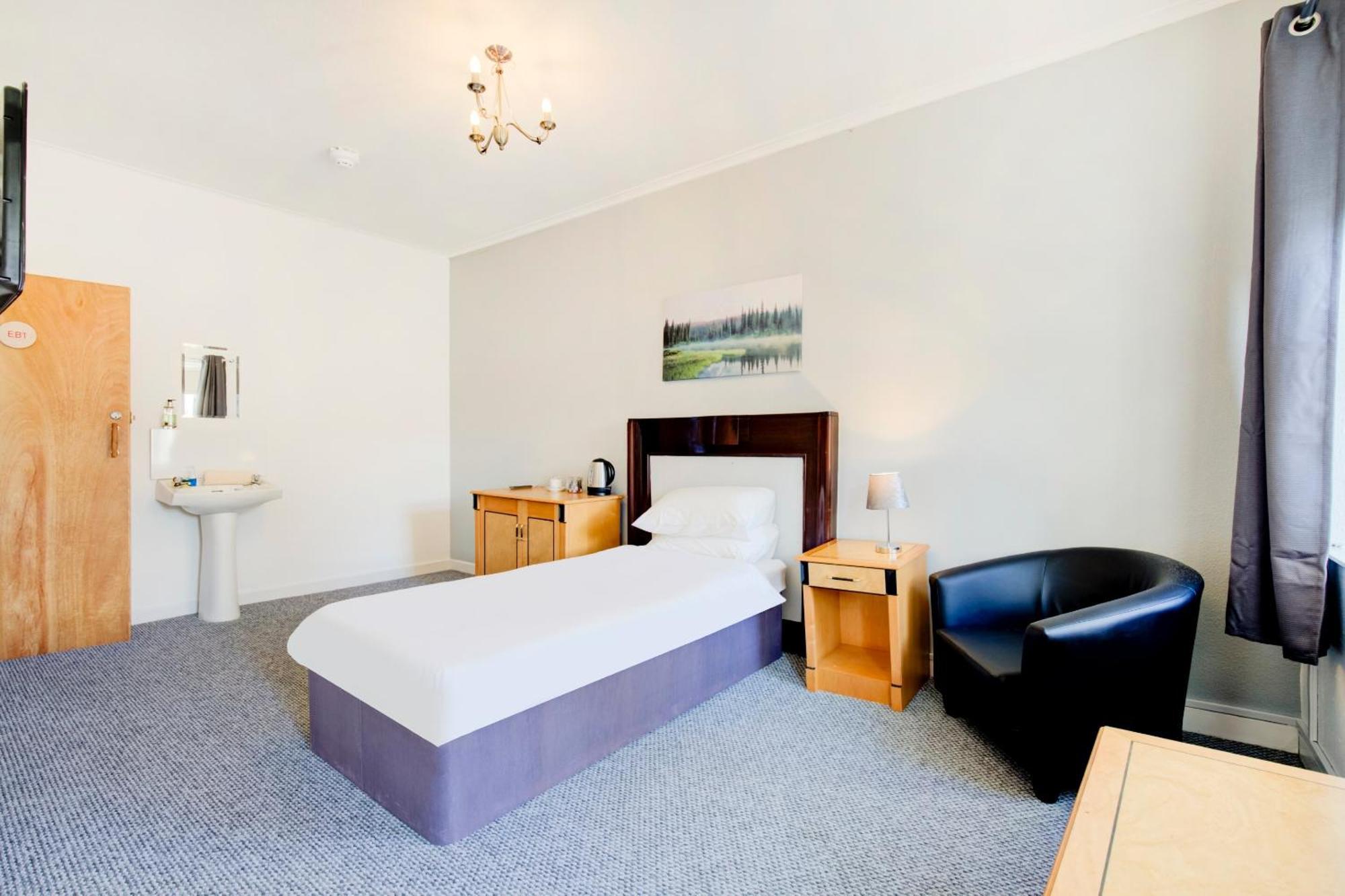 Oyo Eastbank Hotel, Speyside Scotland Rothes Ngoại thất bức ảnh