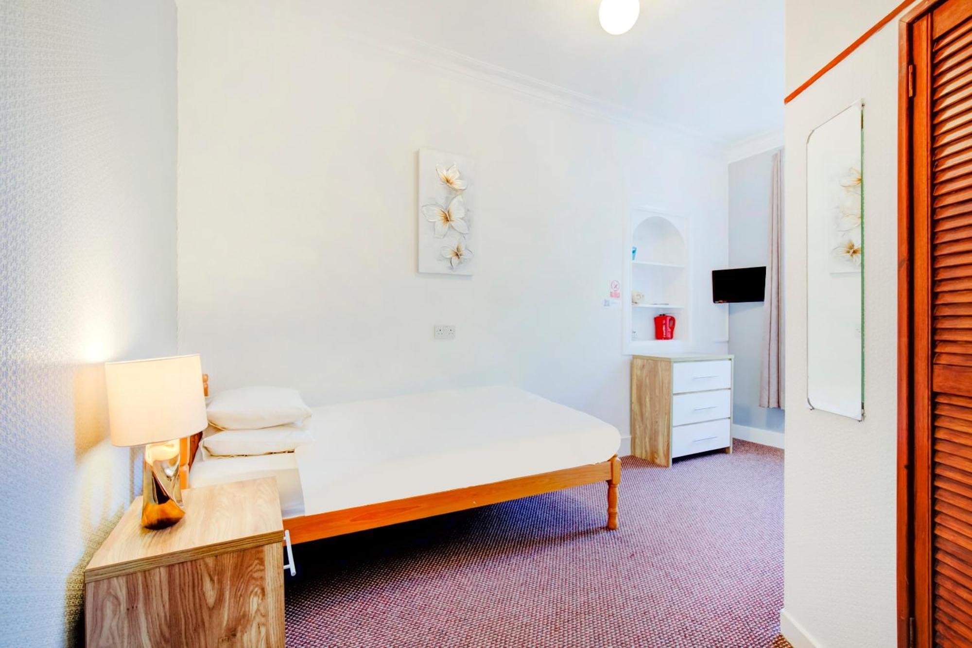 Oyo Eastbank Hotel, Speyside Scotland Rothes Ngoại thất bức ảnh