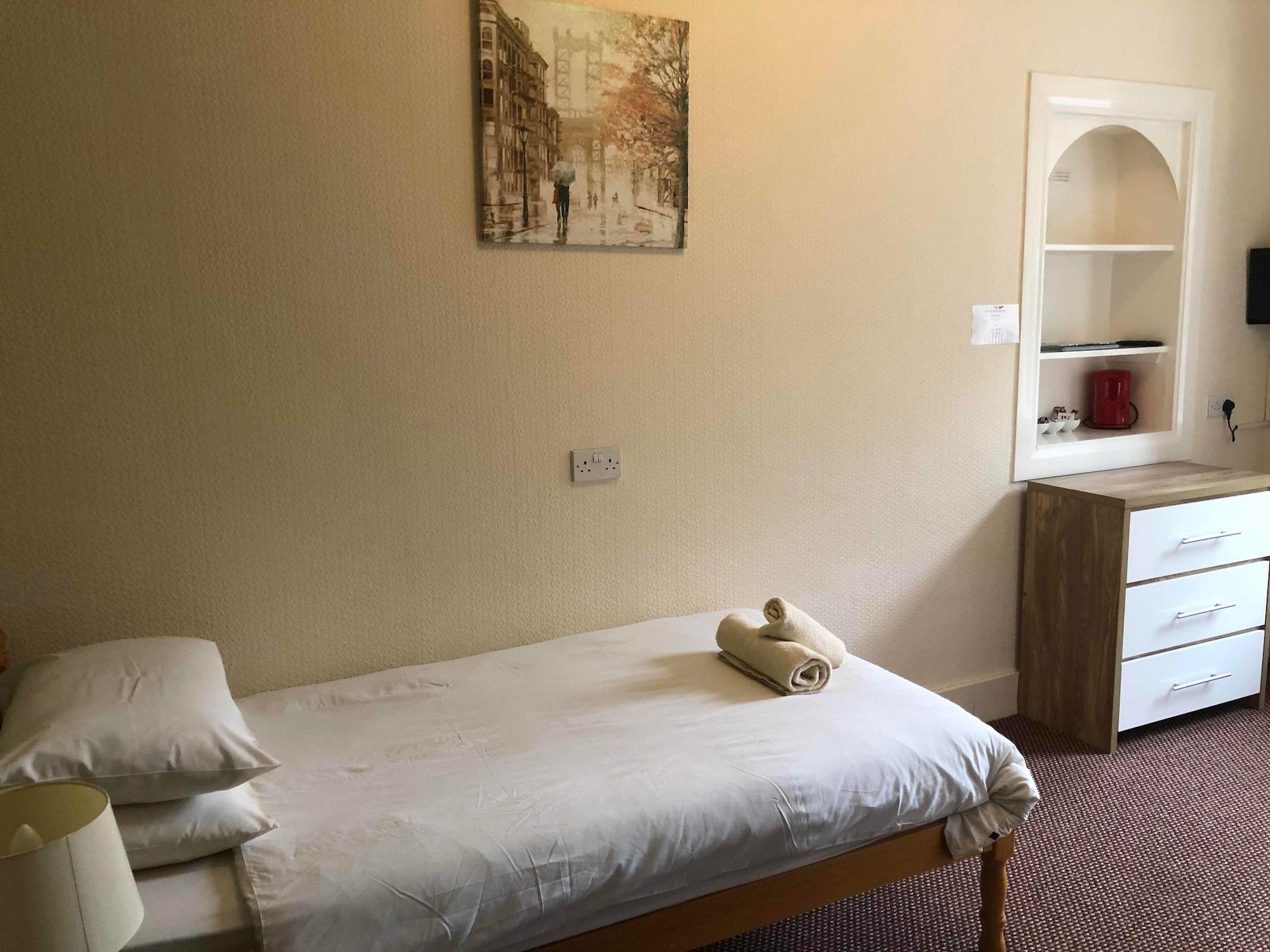 Oyo Eastbank Hotel, Speyside Scotland Rothes Ngoại thất bức ảnh