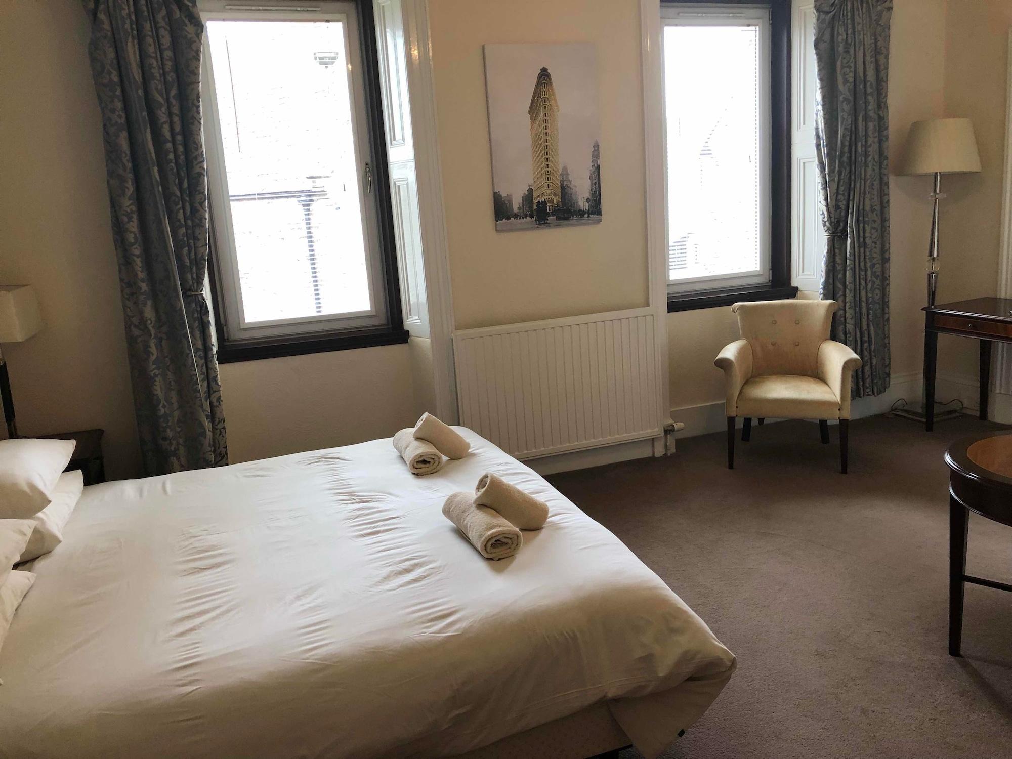 Oyo Eastbank Hotel, Speyside Scotland Rothes Ngoại thất bức ảnh